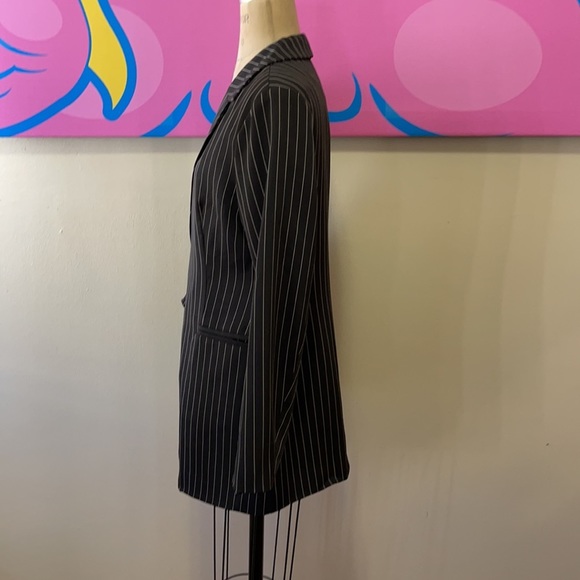 Vera & Lucy 1/2 Pinstripe 1/2 Solid Wrap Front Blazer NWT - Picture 9 of 16